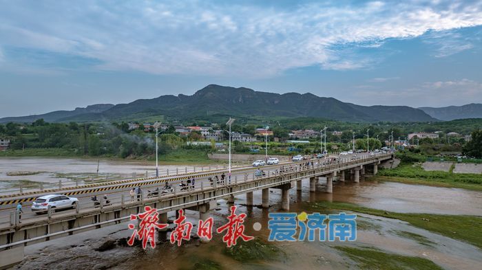 一年四季 泉在济南丨济南卧虎山水库南岸草坪成生态新名片