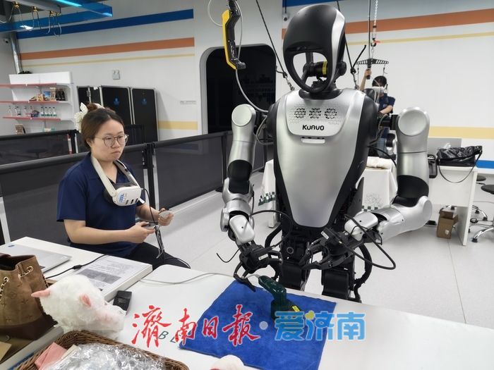 数智赋能，硬核领跑！济南机器人产业200亿版图的进阶密码