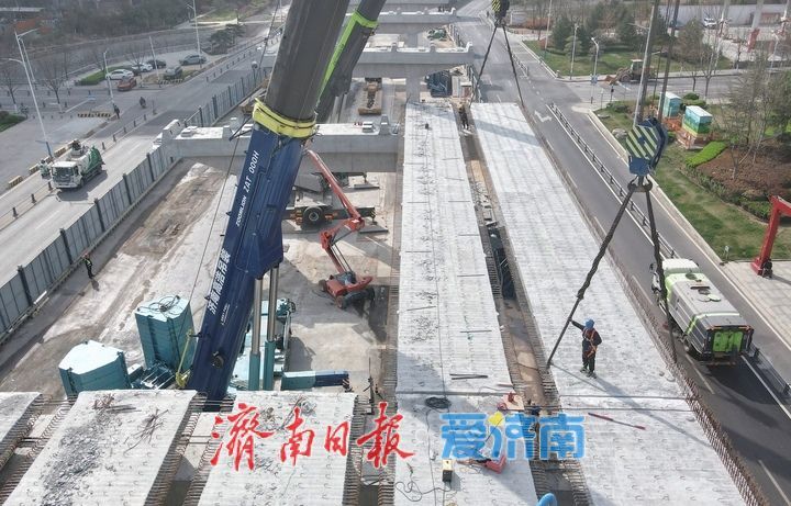 “高空穿针”，济南凤凰黄河大桥南延工程全速推进