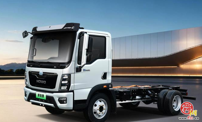 解锁N种货运跑法，HOWO新能源轻卡以全能实力重塑城配创富逻辑