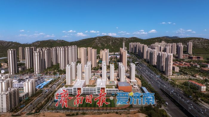 一年四季 泉在济南丨碧空如洗 白云如絮！蓝天白云下的济南令人赏心悦目