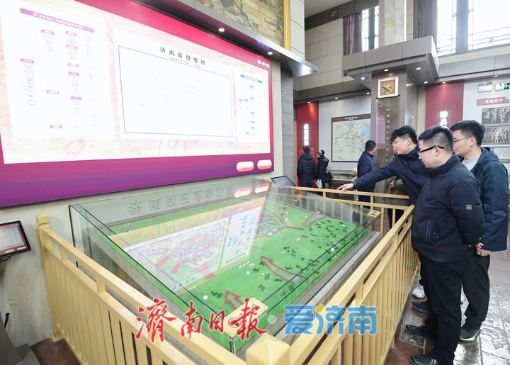 历经两个半月，济南解放阁重新对市民游客开放参观