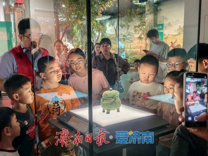 博物馆里过“六一”