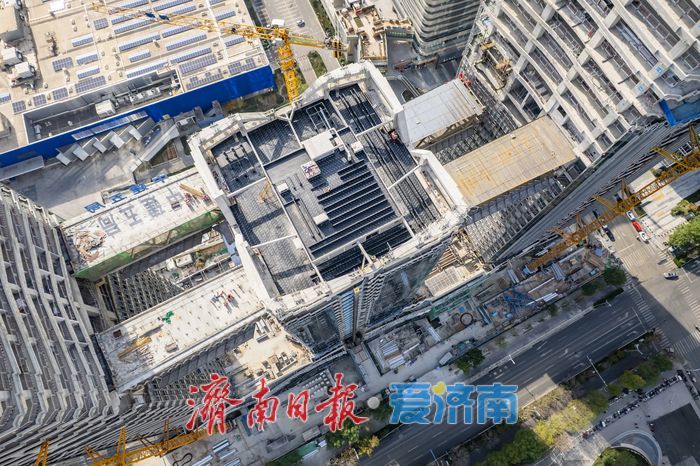 项目强省会｜万融云城二期项目空中连廊串联三塔，将重塑西城天际线