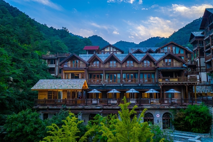 假期赏花好去处，济南这里美不胜收