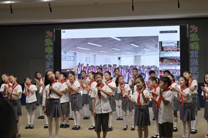 东西部教育协作再结硕果 ｜“友艺联盟校”在临夏市红园路小学、市中区爱都小学揭牌