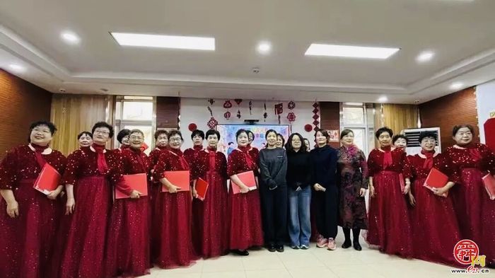 岁启新元，情暖夕阳，大明湖街道举行敬老文艺演出