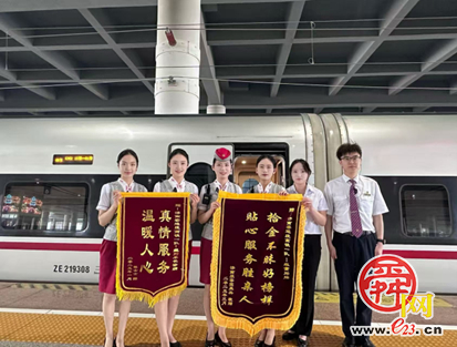 乘心有爱载如意 济南客运段“乘心如意”服务岗周年答卷