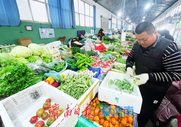 新春走基层｜春节济南人“菜篮子”满满当当