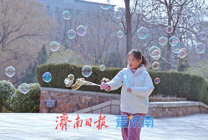 泉城气温回升暖意浓