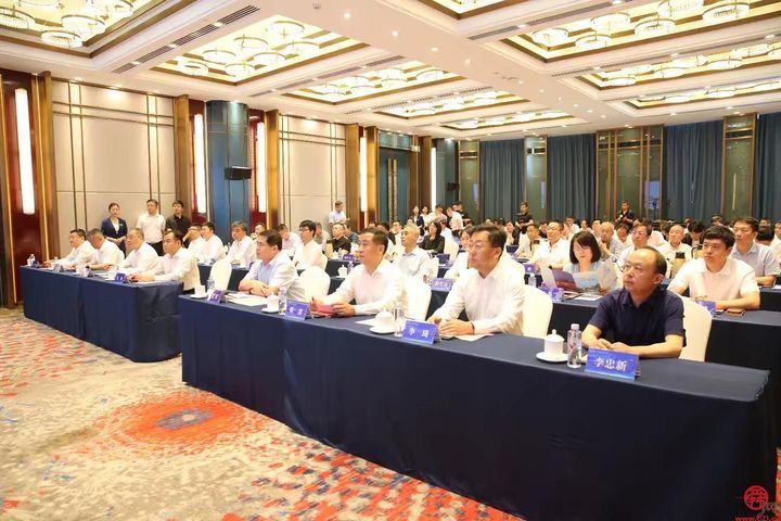 章丘：12个项目集中签约，工业强区再添新动能！