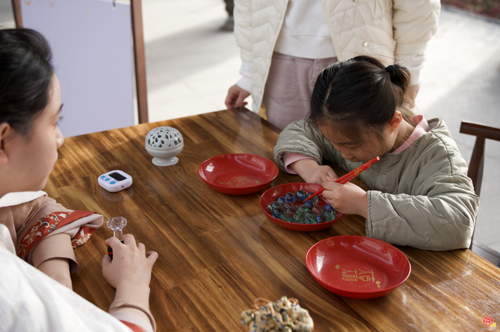 宋风亲子·词伴成长 定格新春温情瞬间