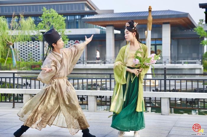 如梦令双节联动 盛世狂欢节即将启幕 宋风雅韵共绘泉城盛世新图景