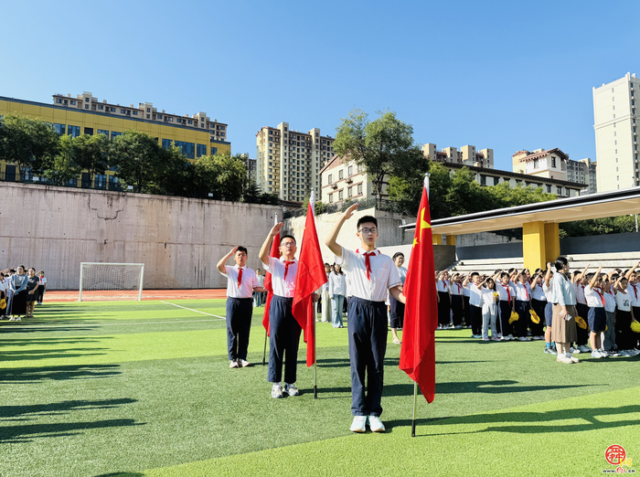 济南市市中区泉泽小学“传承红色精神，树立人生榜样”开学典礼