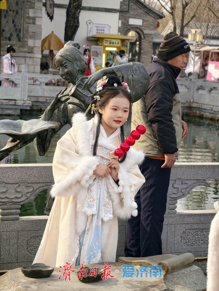 泉城古巷，汉服迎春