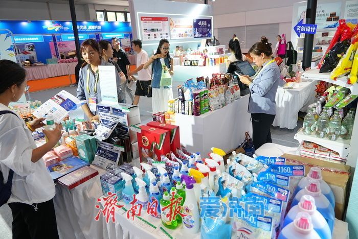 超2000家采购商、300 家企业汇聚泉城！掀起乐购外贸优品“双向奔赴”