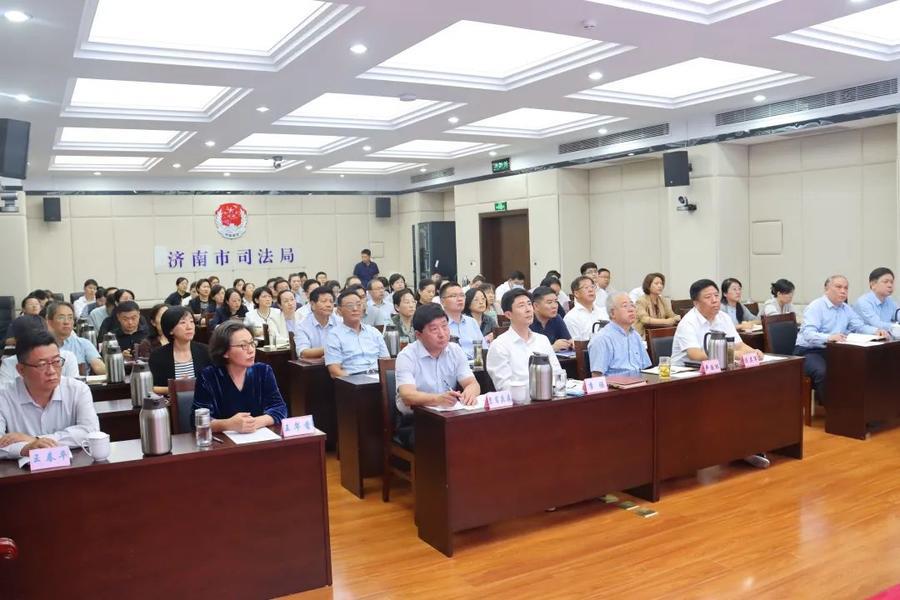 与法同行 礼赞祖国——济南市司法局举办“奋进新时代 争当排头兵”庆祝中华人民共和国成立75周年演讲活动