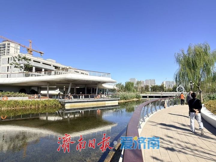 家门口添亲水美景！济南北湖滨河活力湾体验区开放，1.3公里水岸换新颜