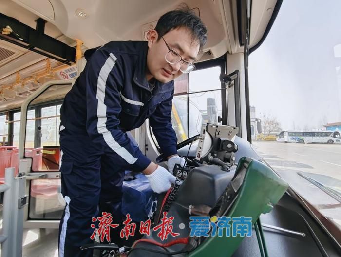 车轮滚滚护团圆，9天长假济南公交载客727万人次