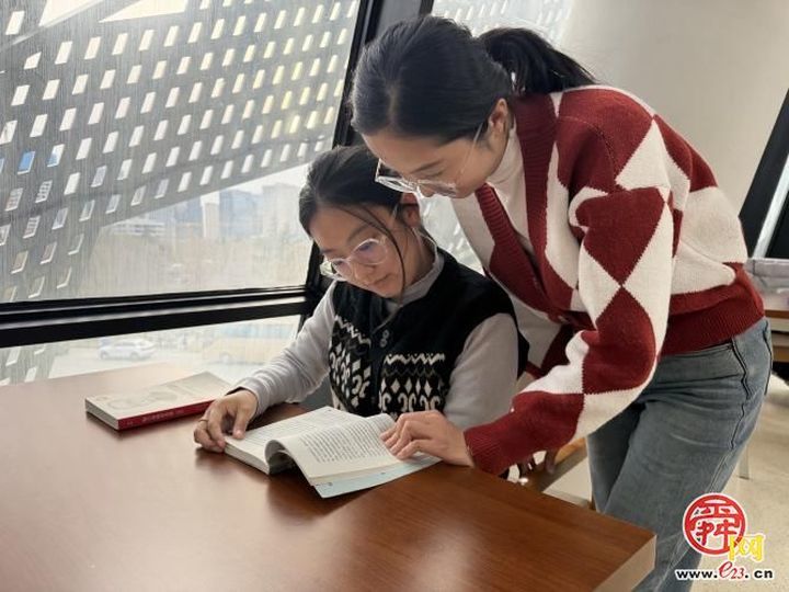 “书”心童梦  “阅”见美好——济南市天桥区幼教中心实验幼儿园全民阅读活动周活动