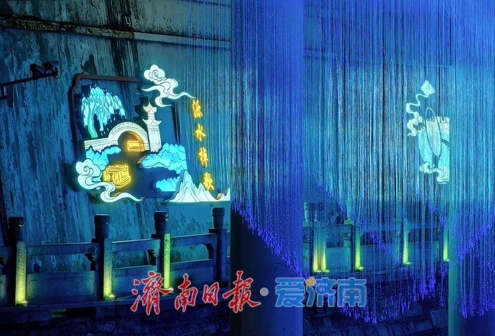 青龙桥下星河落，泉城夜色添新韵