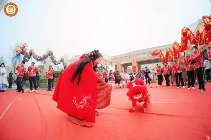 刷屏！金谷小学的开学迎新，送给学生 3 颗成长的种子