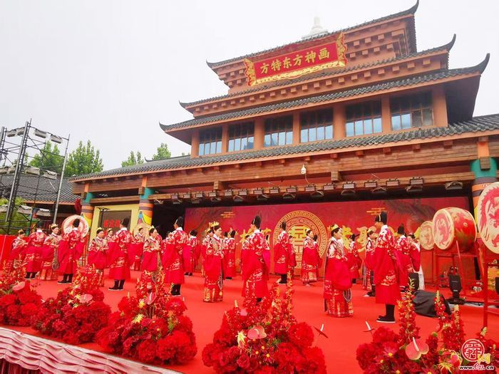 20对新人共赴七夕之约！济南槐荫集体婚礼倡树文明婚俗新风