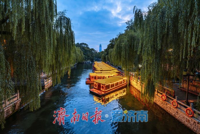 一年四季 泉在济南｜济南黑虎泉水位攀升，夜景迷人引客来
