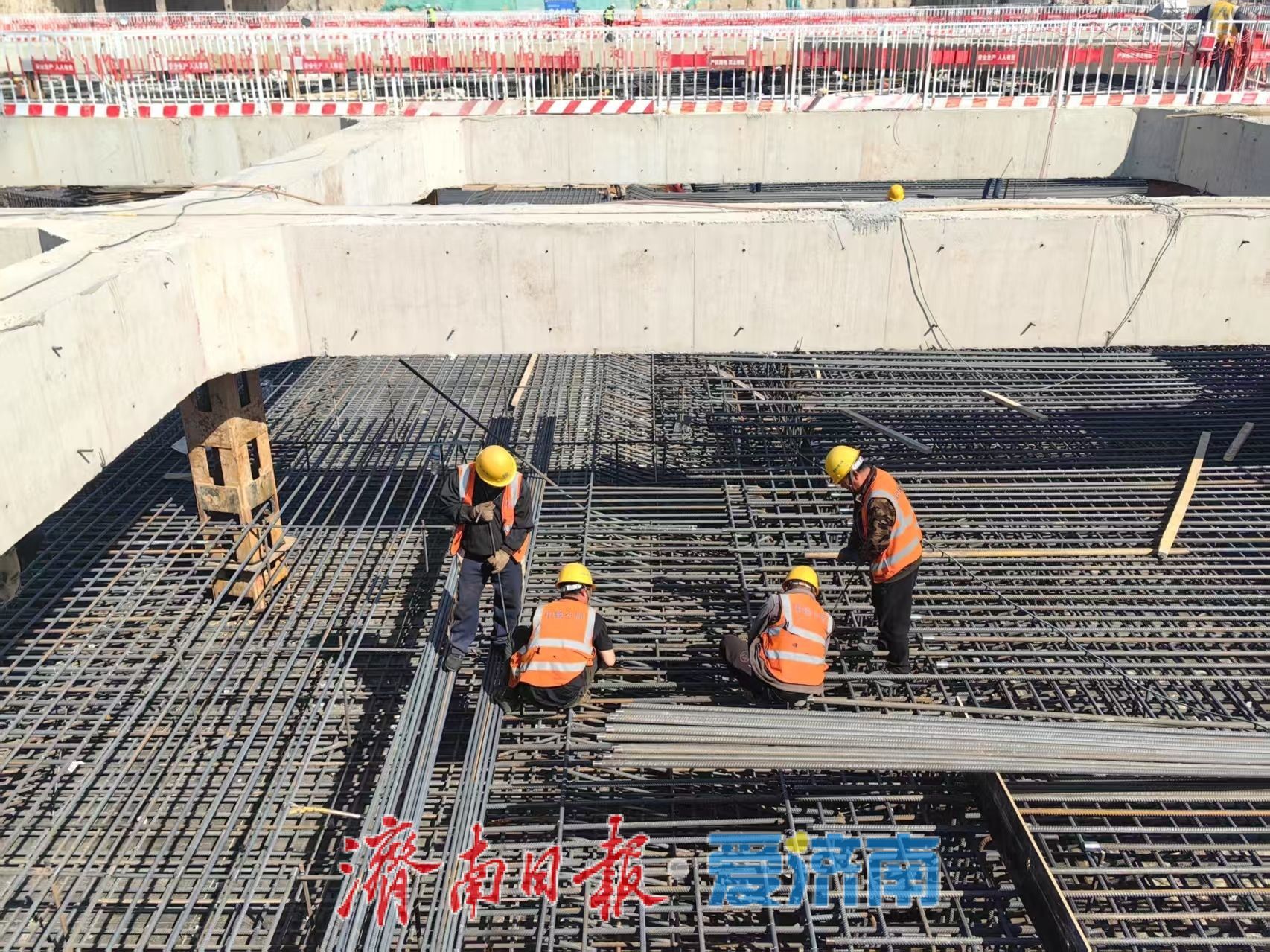 项目强省会｜地铁部分共构段顺利完工，济南机场二期改扩建工程综合交通枢纽项目加快推进