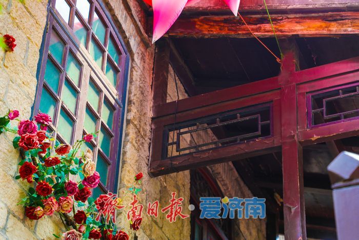 百年街巷里的时光漫游