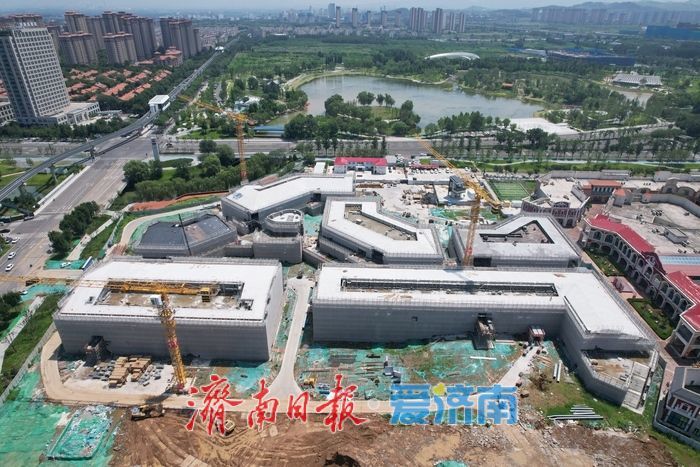 打造东城一站式度假目的地！济南高新百联奥特莱斯二期建设提速