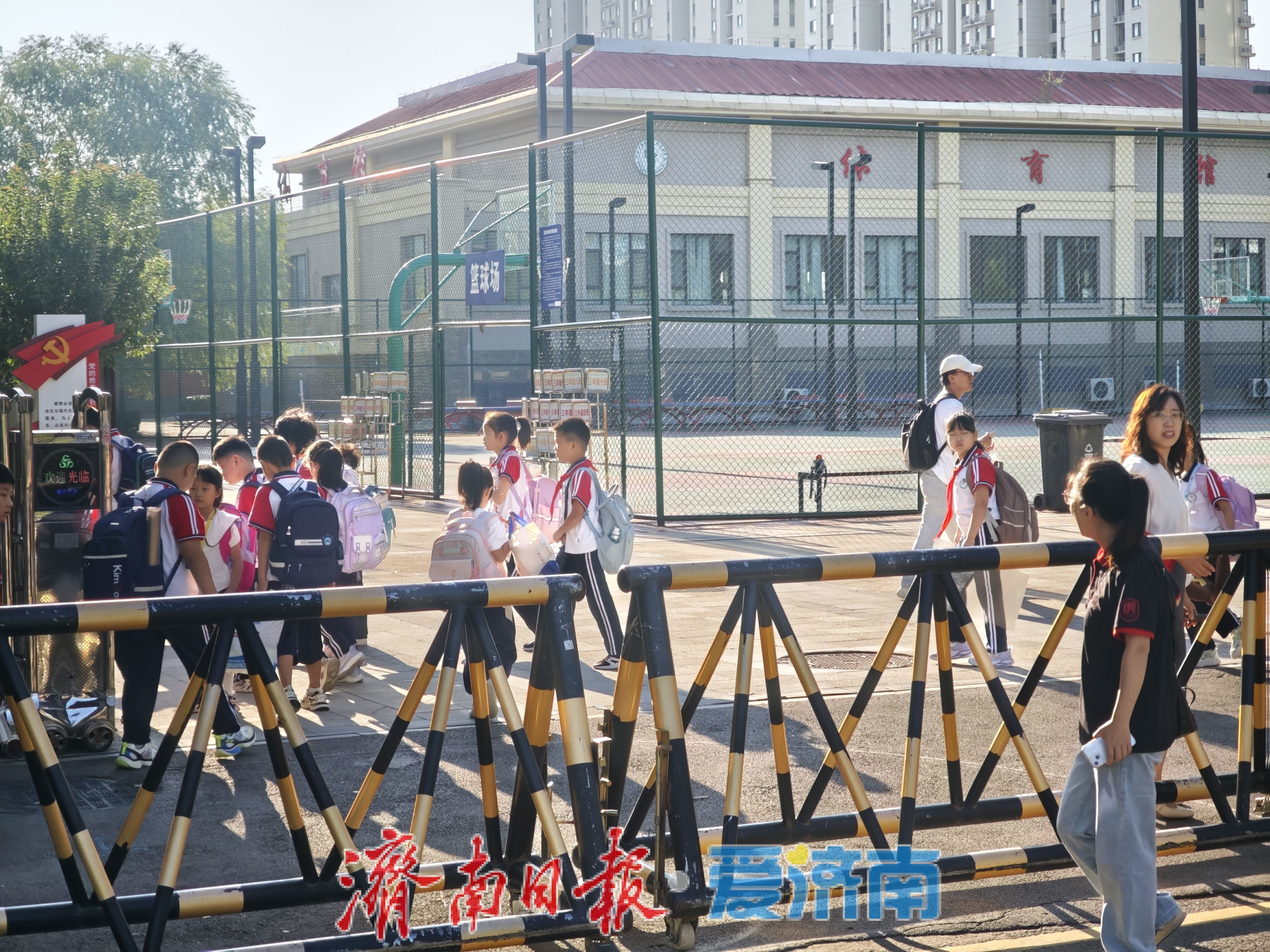 “护校安园”再启航！警方全力站好“开学第一岗”