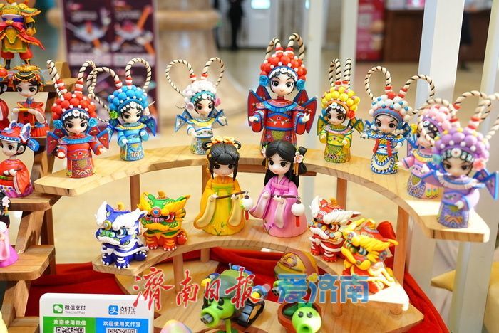 “潮”起来！非遗文创产品受青睐