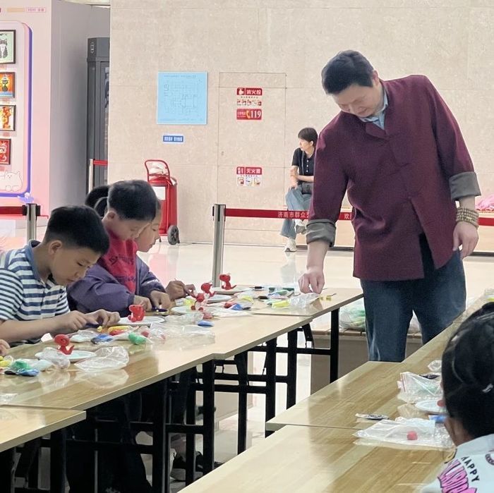 文化馆里竟这么好？济南市文化馆成假日热门打卡地