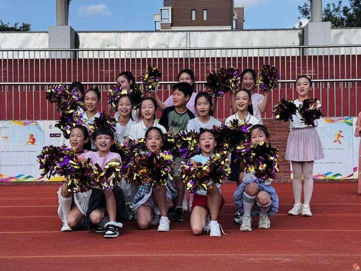 幸福启航  从心出发—济南市历下区龙德学校2026年秋季开学典礼