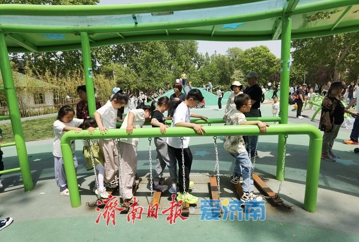 一年四季 泉在济南｜假期亲子游受青睐 儿童友好乐园变身欢乐海洋
