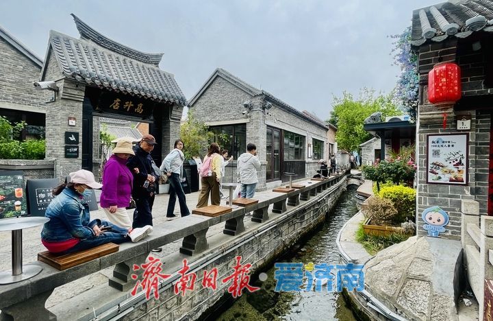 一年四季 泉在济南丨泉城春深处 晴波映古街