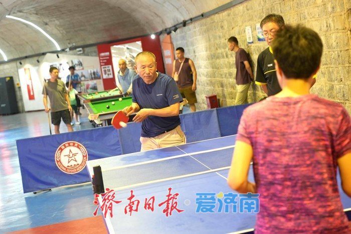 一年四季 泉在济南丨18℃天然“空调房”！防空洞成市民夏日避暑好去处