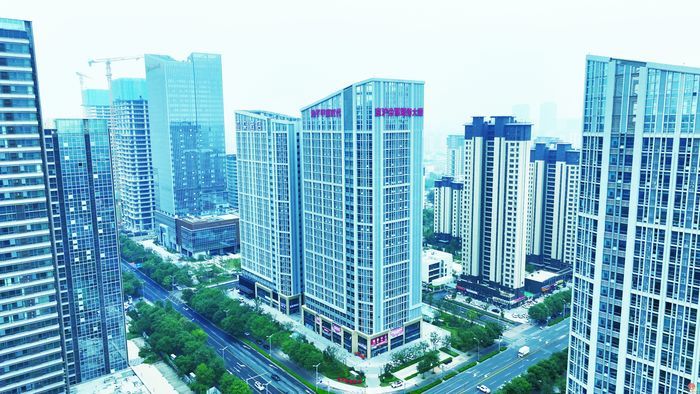 【聚焦济南西站枢纽经济商务区】打造“一园五中心”新地标  京沪会展服务大厦助推企业成长