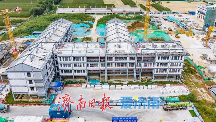 教育先行！省实验鹊华校区初中部有序推进