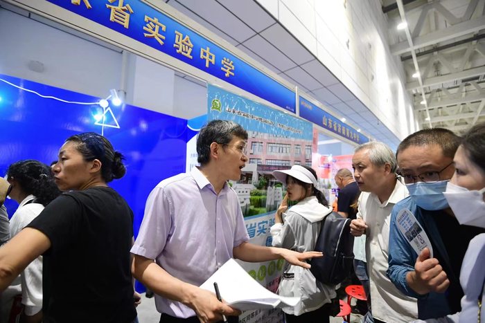 6月30日!所有高中都在这儿等着中考生们问志愿