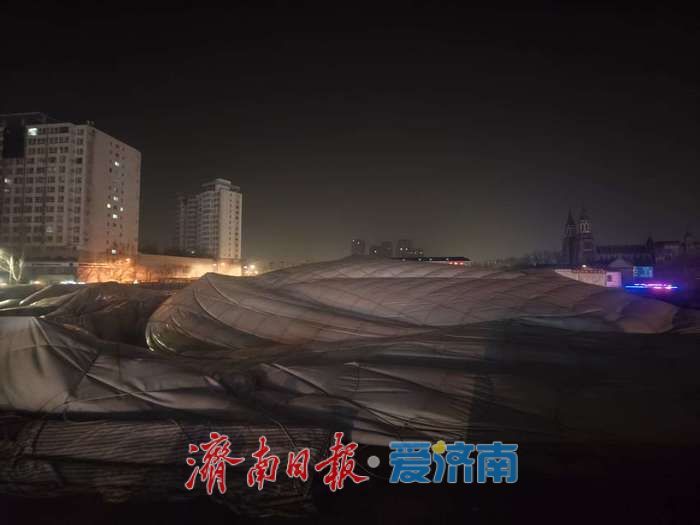 洪楼1905项目“大白膜”拆除转入正常施工