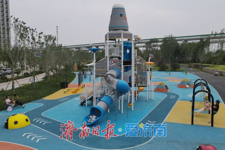 游园健身两相宜 春风悦动公园点亮群众幸福生活圈