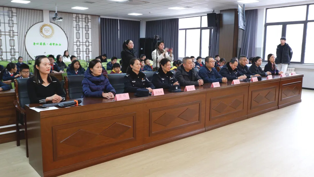 龙行龘龘新学期，前程朤朤向未来 ——玖玺小学2023-2024学年第二学期开学典礼