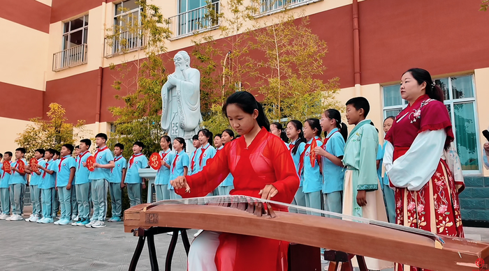 杨柳千条拂面丝   传统文化润童心——中华优秀传统文化研习基地“大树书院”专题分享会