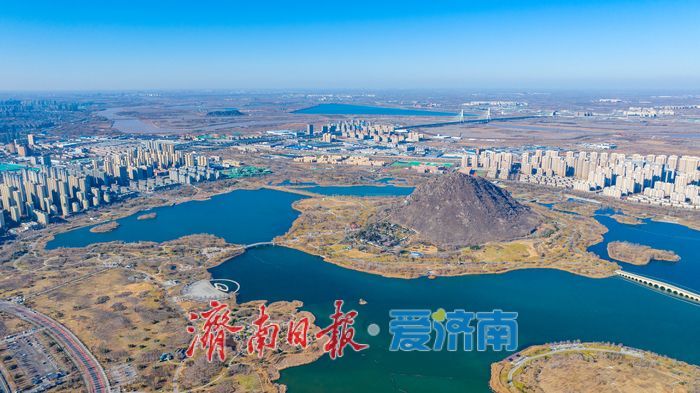 雾散天青，华山如画！济南市民登高饱览泉城胜景