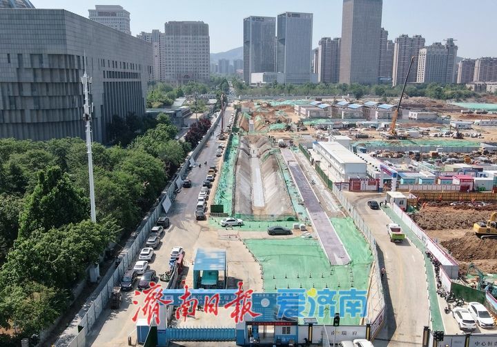 打通交通瓶颈，济南中央商务区泺邑路南段拓宽改造