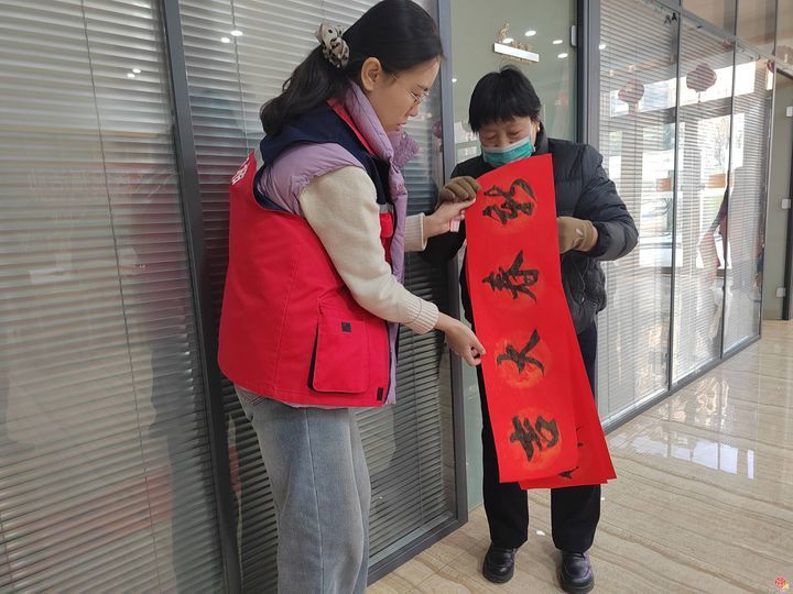 章丘双山街道：瀚墨浓香过大年，迎祥纳福暖新春