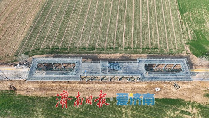 出地铁，入画境：曲家庄“田园玻璃栈桥”静待客来