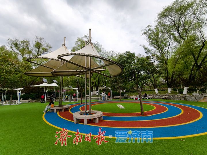 泉城公园升级改造 闲地变“智慧健身乐园”